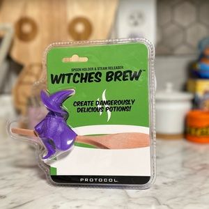 Witch Spoon Holder & Steam Releaser